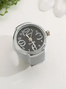 YouBella Silver-Plated Textured Finger Ring