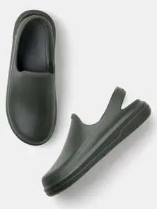 U.S. Polo Assn. Men Neto Clogs Sandals