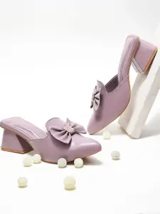 Froh Feet Women Solid Block Heels Pumps With Bows