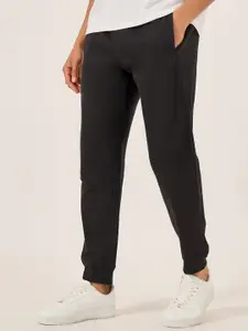 Styli Men Slim Fit Double Panel Fleece Ribbed Cuff Jogger