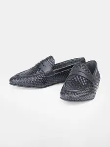HEEL YOUR SOLE Women Woven Leather Loafers