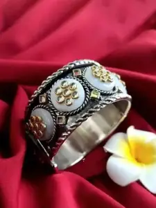 SZN Artificial Stones Studded Silver-Plated Oxidised Bangle
