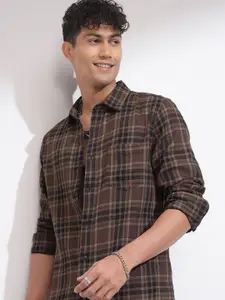 HIGHLANDER Men Comfort Slim Fit Opaque Checked Casual Shirt