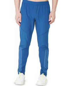 GOTO Men Slim-Fit Mid-Rise Track Pant