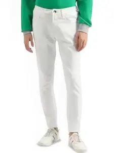 LINARIA Men Classic Tapered Fit Mid-Rise Clean Look Jeans