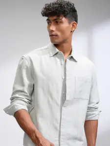 HIGHLANDER Men Comfort Relaxed Fit Spread Collar Textured Casual Shirt