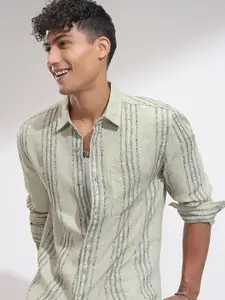 HIGHLANDER Men Comfort Relaxed Fit Spread Collar Vertical Striped Casual Shirt