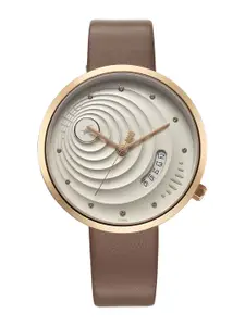 Fastrack Women Brass Printed Dial & Leather Textured Straps Analogue Watch 6314WL01