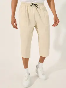 Styli Men Relaxed Fit Cropped Cotton Linen Blend Trousers