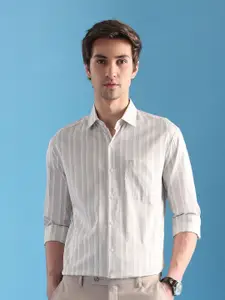 Arrow Men Slim Fit Opaque Striped Formal Shirt