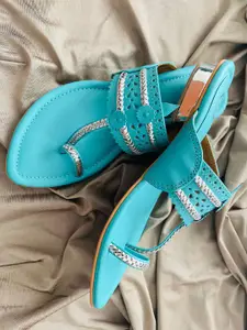 Dhaga Women Printed Sandals