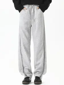 StyleCast x Revolte Men Relaxed Fit Easy Wash Mid-Rise Joggers