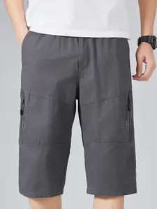 StyleCast x Revolte Men Regular Fit Mid-Rise Easy Wash Chinos Shorts