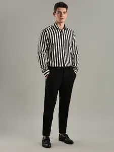 Tommy Hilfiger Men Striped Casual Shirt