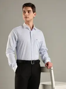 Tommy Hilfiger Striped Cotton Spread Collar Casual Shirt