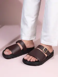 The Roadster Lifestyle Co Men Buckle Comfort Sandal