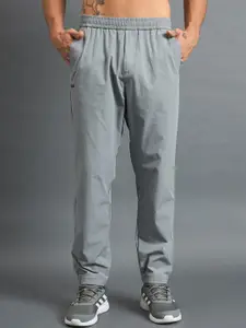DIDA Men Relaxed Fit Track Pants
