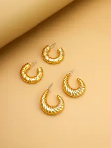 aadita Set Of 2 Gold-Plated Crescent Shaped Half Hoop Earrings