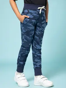 Alan Jones Boys Printed Mid-Rise Joggers