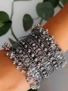 Sangria Oxidised Ghunghroo Bangle