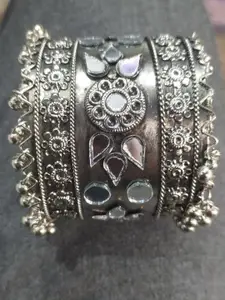 Sangria Oxidized Textured Bangle