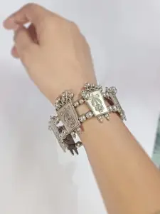 Sangria Ghungroo Beaded Bangle