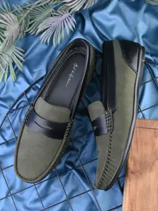 Mast & Harbour Men Suede Solid Padded Mojaris