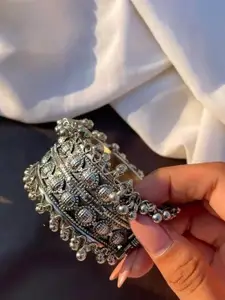 Sangria Oxidised Beaded Bangle