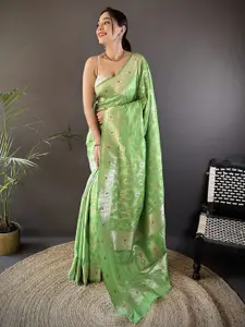 elora Woven Design Zari Silk Blend Banarasi Saree