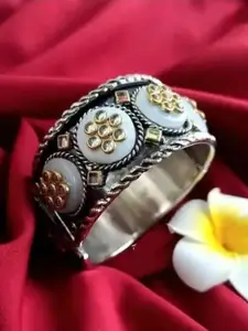 Sangria Oxidised Beaded Bangle