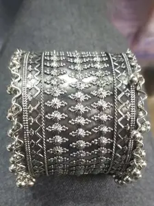 Sangria Oxidised Beaded Bangle