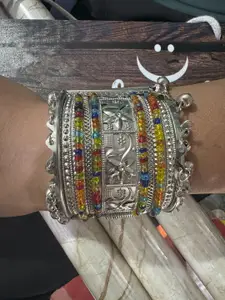 Sangria Beaded Textured Bangle