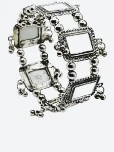 Sangria Ghungroo Beaded Bangle