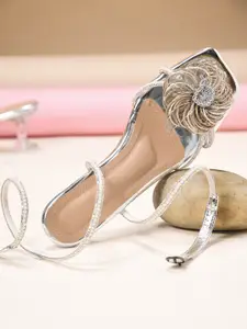 Froh Feet Women Embellished Open Toe Gladiators