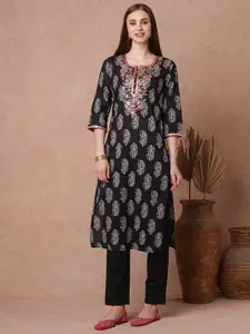 FASHOR Paisley Printed Notch Neck Straight Cotton Kurta