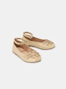 Pantaloons Junior Girls Embellished Party Fashion Flats