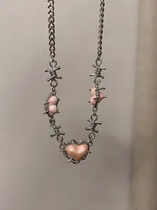 FIMBUL Artificial Stones Studded Heart Charm Necklace