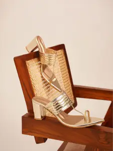 Froh Feet Women Pointed Ring Toe Block Sandals