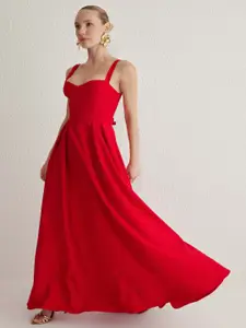 Trendyol Women Solid Red Sweetheart Neck Flared Hem Maxi Dress