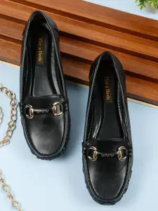 Flat n Heels Women Solid Slip-On Loafers