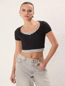 Trendyol Women Scoop Neck Fitted Crop Top
