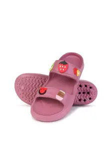 PENNEN Women Stylist Clog Flip-Flops