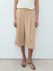 MANGO Women Pleated Bermuda Shorts