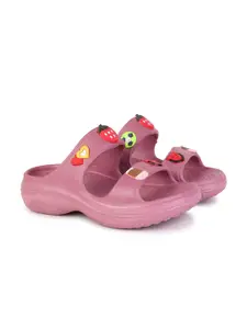 PENNEN Women Stylist Clog  Flip-Flops