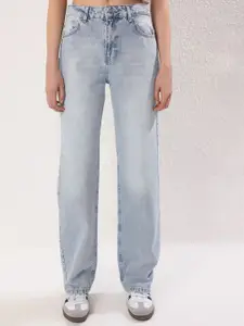 Trendyol Women Cotton Regular Fit Mid-Rise Heavy Fade Jeans