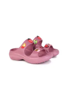 PENNEN Women Stylist Clog Flip-Flops