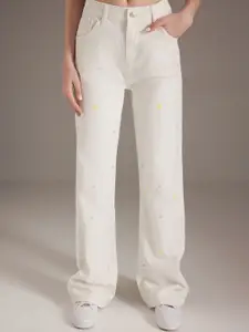 Trendyol Women Regular Fit Mid-Rise Clean Look Jeans