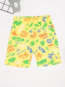 Pantaloons Junior Kids Boys Graphic Printed Mid-Rise Cotton Regular Shorts