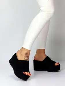 GLO GLAMP Women Open Toe Wedge Sandals