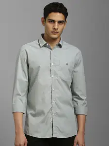 Louis Philippe Sport Men Textured Slim Fit Cotton Casual Shirt